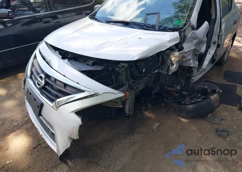 2015 Nissan Versa 1.6 S+ z USA, uszkodzony, nr VIN 3N1CN7AP6FL915601